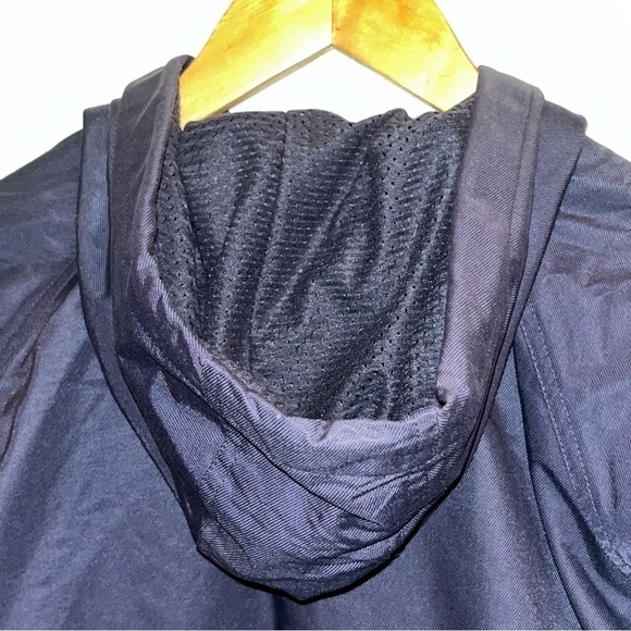 Adidas Men’s Zip Up Jacket with Hood Size Extra Large - Picture 7 of 10